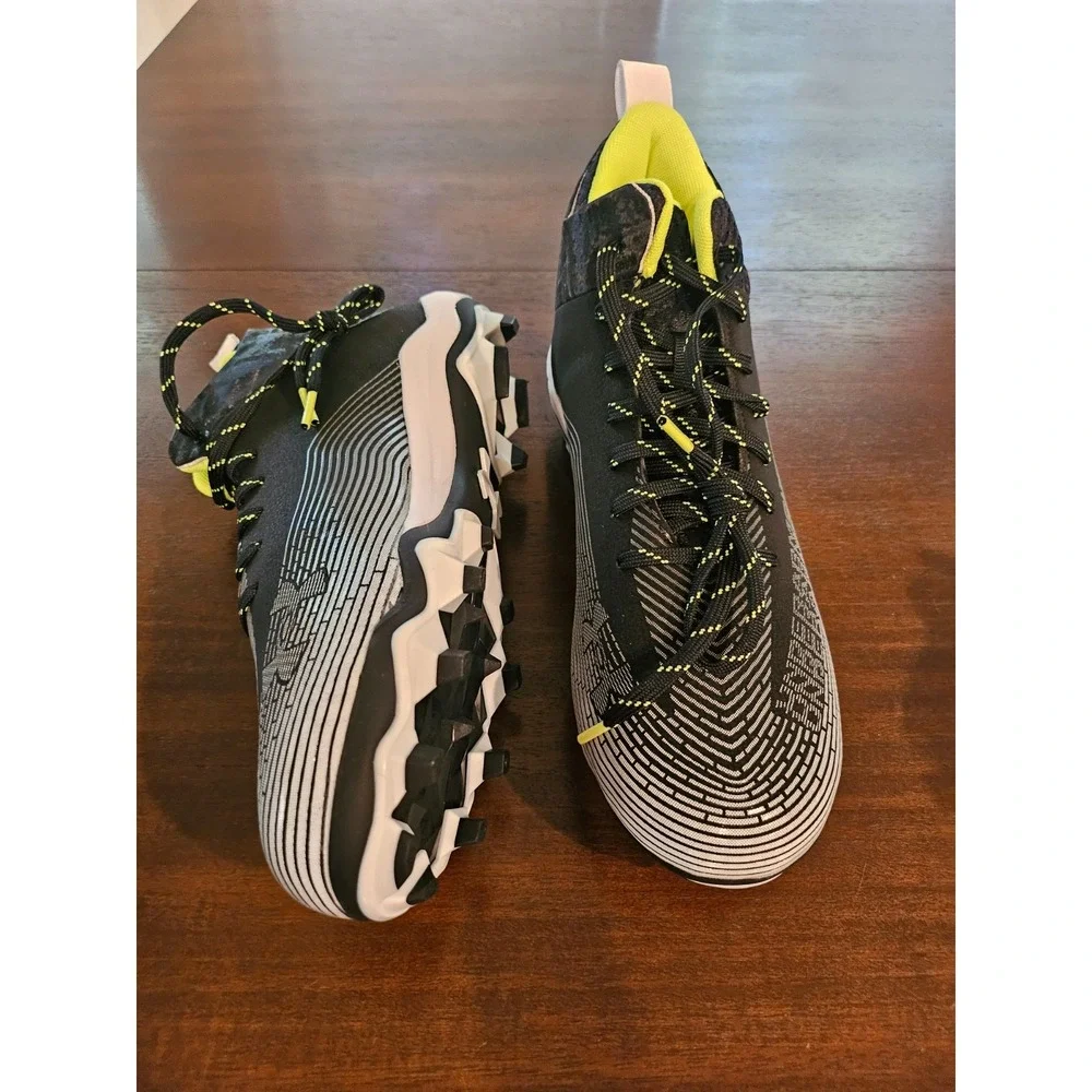 Under Armour Hammer MC 2.0 Men Shoes Sz 10.5 White Black Lace-Up Football Cleats